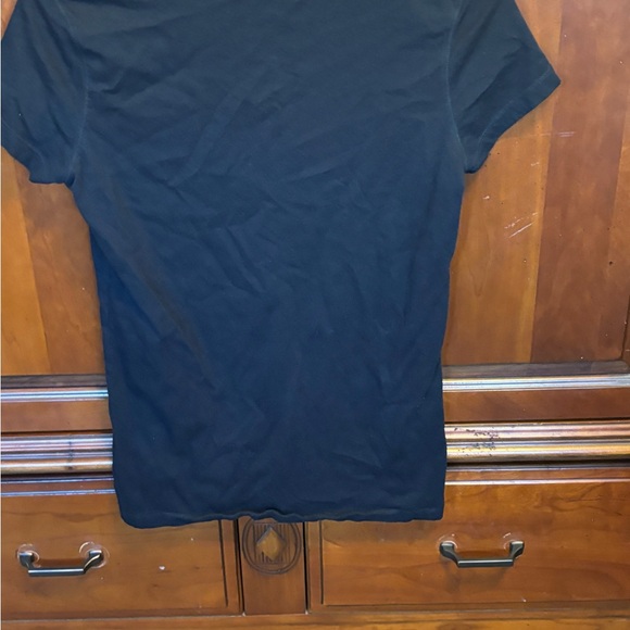 Women’s V-neck T-shirt, brand thrasher size medium - Picture 5 of 5